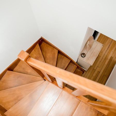 Logement Entier Ou A Partager Dans Maison Familiale A Rueil Malmaison, Proche De Paris La Defense エクステリア 写真