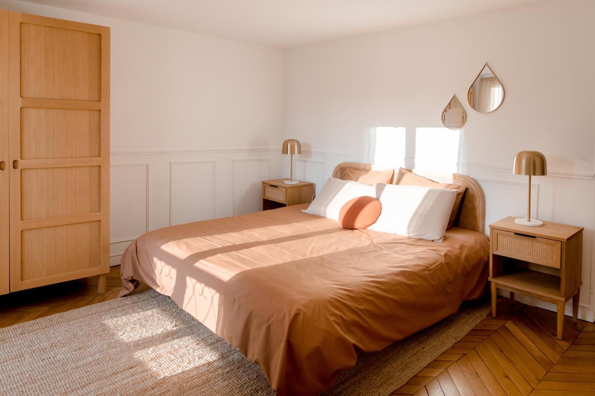 Logement Entier Ou A Partager Dans Maison Familiale A Rueil Malmaison, Proche De Paris La Defense エクステリア 写真